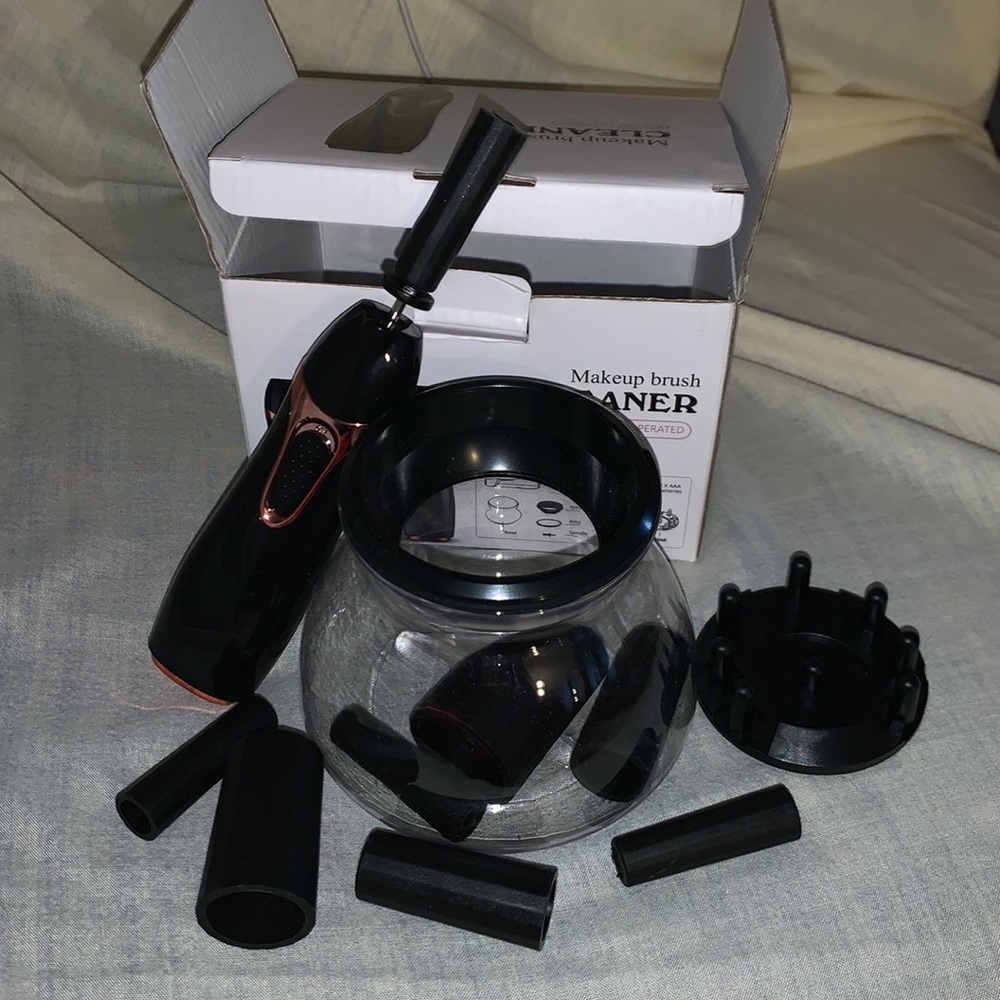 Makeup Brush Cleaner - Picture 7 of 12